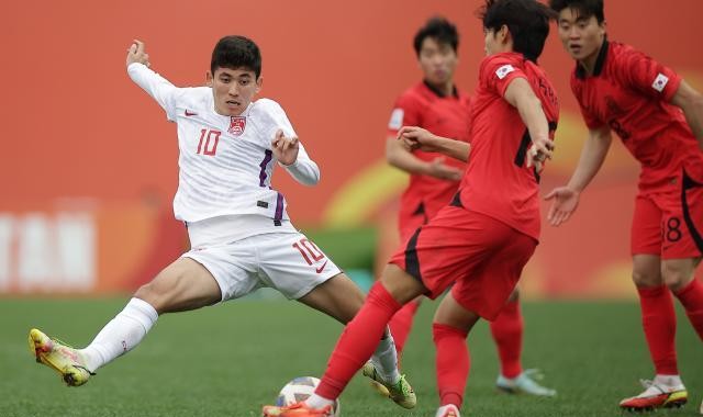 奇异果官方平台-马德兴：国青进8强已是了不起的成绩 进步有目共睹